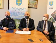 Powiat wspiera policję w walce z COVID-19