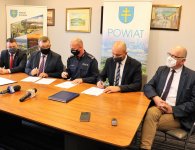 Powiat wspiera policję w walce z COVID-19