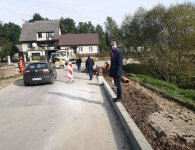 Dobre tempo prac na drogach w Kaniowie
