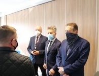 Promesy wręczono w siedzibie Starostwa Powiatowego w Kielcach