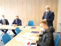 Promesy wręczono w siedzibie Starostwa Powiatowego w Kielcach