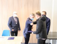 Promesy wręczono w siedzibie Starostwa Powiatowego w Kielcach