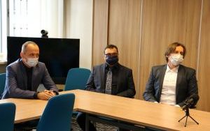 Podpisanie umowy z konsorcjum firm Hydrogeotechnika z Kielc oraz Geocoma z Krakowa (2)