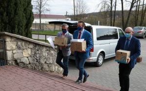 Wsparcie dla powiatowych szkół i poradni  (8)