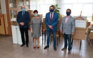 Wsparcie dla powiatowych szkół i poradni  (11)