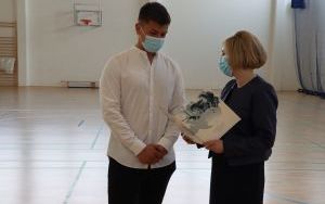 Dla maturzystów zabrzmiał ostatni dzwonek (1)