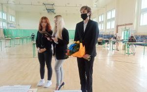 Dla maturzystów zabrzmiał ostatni dzwonek (6)