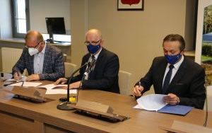 Podpisaliśmy umowy z organizacjami pozarządowymi  (6)
