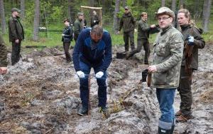 Wspólnie posadzili las  (1)