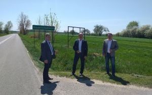 Drogowe remonty w gminach Chmielnik i Pierzchnica (2)