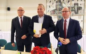 Stefan Bąk, członek Zarządu Powiatu w Kielcach podsumowuje działania w dziedzinie ochrony zdrowia i pomocy społecznej  (1)