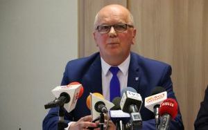 Stefan Bąk, członek Zarządu Powiatu w Kielcach podsumowuje działania w dziedzinie ochrony zdrowia i pomocy społecznej  (5)