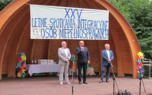 Stefan Bąk, członek Zarządu Powiatu w Kielcach podsumowuje działania w dziedzinie ochrony zdrowia i pomocy społecznej  (6)