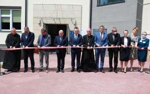 Dla pacjentów z ciężką niewydolnością oddechową (4)