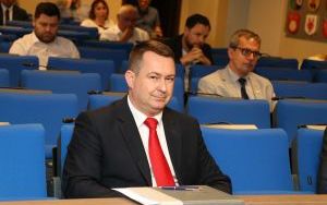 Wotum zaufania oraz absolutorium dla Zarządu Powiatu w Kielcach (6)