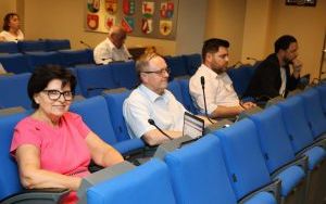 Wotum zaufania oraz absolutorium dla Zarządu Powiatu w Kielcach (1)