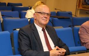 Wotum zaufania oraz absolutorium dla Zarządu Powiatu w Kielcach (4)