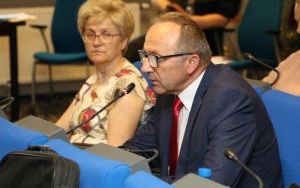 Wotum zaufania oraz absolutorium dla Zarządu Powiatu w Kielcach (4)