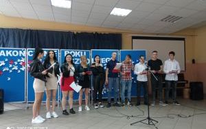 Ostatni dzwonek zabrzmiał w powiatowych szkołach (1)