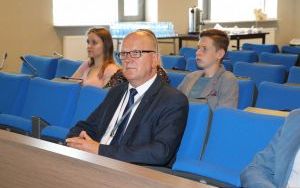 O wsparciu dla organizacji pozarządowych (1)