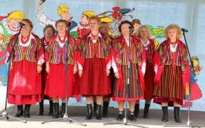 XX Powiatowy Przegląd Zespołów Folklorystycznych i Solistów w Chmielniku  (6)