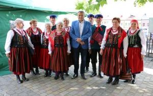XX Powiatowy Przegląd Zespołów Folklorystycznych i Solistów w Chmielniku  (10)
