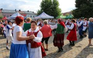 XX Powiatowy Przegląd Zespołów Folklorystycznych i Solistów w Chmielniku  (11)