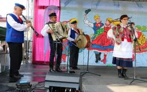XX Powiatowy Przegląd Zespołów Folklorystycznych i Solistów w Chmielniku  (5)