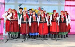 XX Powiatowy Przegląd Zespołów Folklorystycznych i Solistów w Chmielniku  (8)