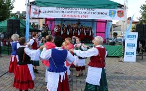 XX Powiatowy Przegląd Zespołów Folklorystycznych i Solistów w Chmielniku  (9)