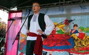 XX Powiatowy Przegląd Zespołów Folklorystycznych i Solistów w Chmielniku  (6)
