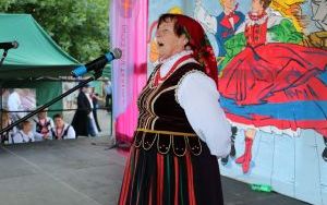 XX Powiatowy Przegląd Zespołów Folklorystycznych i Solistów w Chmielniku  (3)