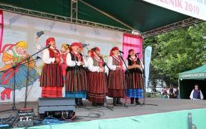 XX Powiatowy Przegląd Zespołów Folklorystycznych i Solistów w Chmielniku  (3)