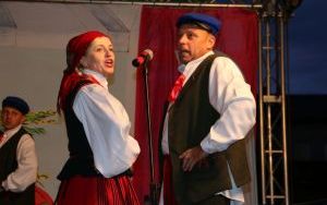XX Powiatowy Przegląd Zespołów Folklorystycznych i Solistów w Chmielniku  (11)