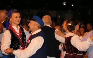XX Powiatowy Przegląd Zespołów Folklorystycznych i Solistów w Chmielniku  (9)