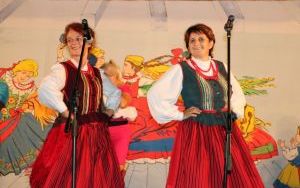 XX Powiatowy Przegląd Zespołów Folklorystycznych i Solistów w Chmielniku  (11)