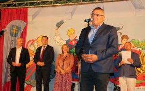 XX Powiatowy Przegląd Zespołów Folklorystycznych i Solistów w Chmielniku  (5)