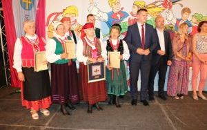 XX Powiatowy Przegląd Zespołów Folklorystycznych i Solistów w Chmielniku  (6)