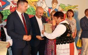 XX Powiatowy Przegląd Zespołów Folklorystycznych i Solistów w Chmielniku  (7)