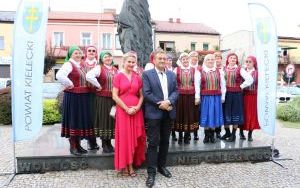 Święto muzyki ludowej w Chmielniku  (19)