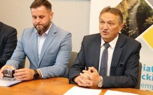 Umowa na drogę w Chrustach podpisana  (3)