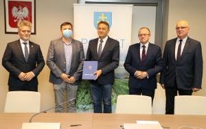 Podpisanie umów na powstanie nowych stanowisk pracy  (3)