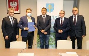 Podpisanie umów na powstanie nowych stanowisk pracy  (1)