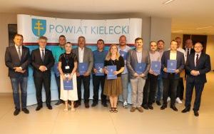 Podpisanie umów na powstanie nowych stanowisk pracy  (4)