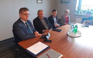 Posiedzenie komisji Samorządu, Rozwoju Gospodarczego i Przeciwdziałania Bezrobociu (2)