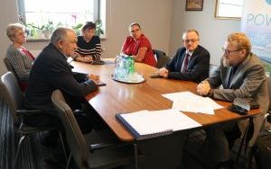Posiedzenie komisji Samorządu, Rozwoju Gospodarczego i Przeciwdziałania Bezrobociu (4)