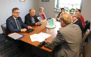 Posiedzenie komisji Samorządu, Rozwoju Gospodarczego i Przeciwdziałania Bezrobociu (9)