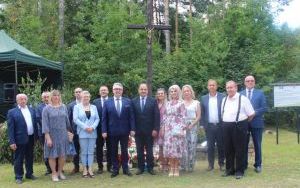Upamiętnili mieszkańców Orłowin (9)
