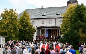 Odbudowany kopiec już poświęcony i odsłonięty (6)