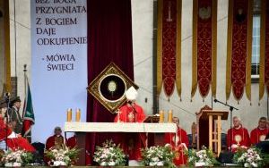 Odbudowany kopiec już poświęcony i odsłonięty (7)